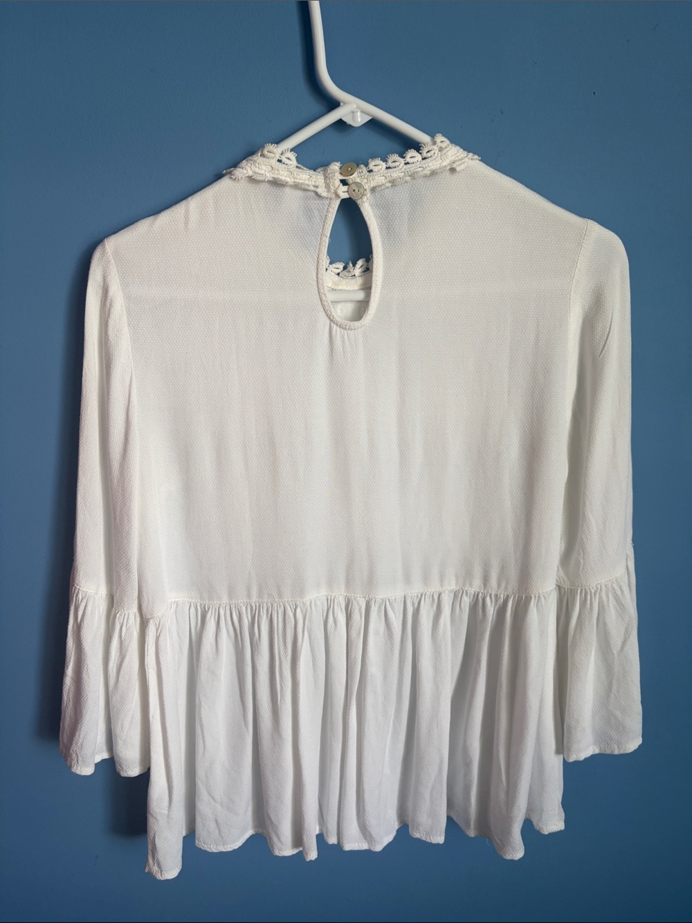Cream Crochet Blouse - Picture 2 of 10